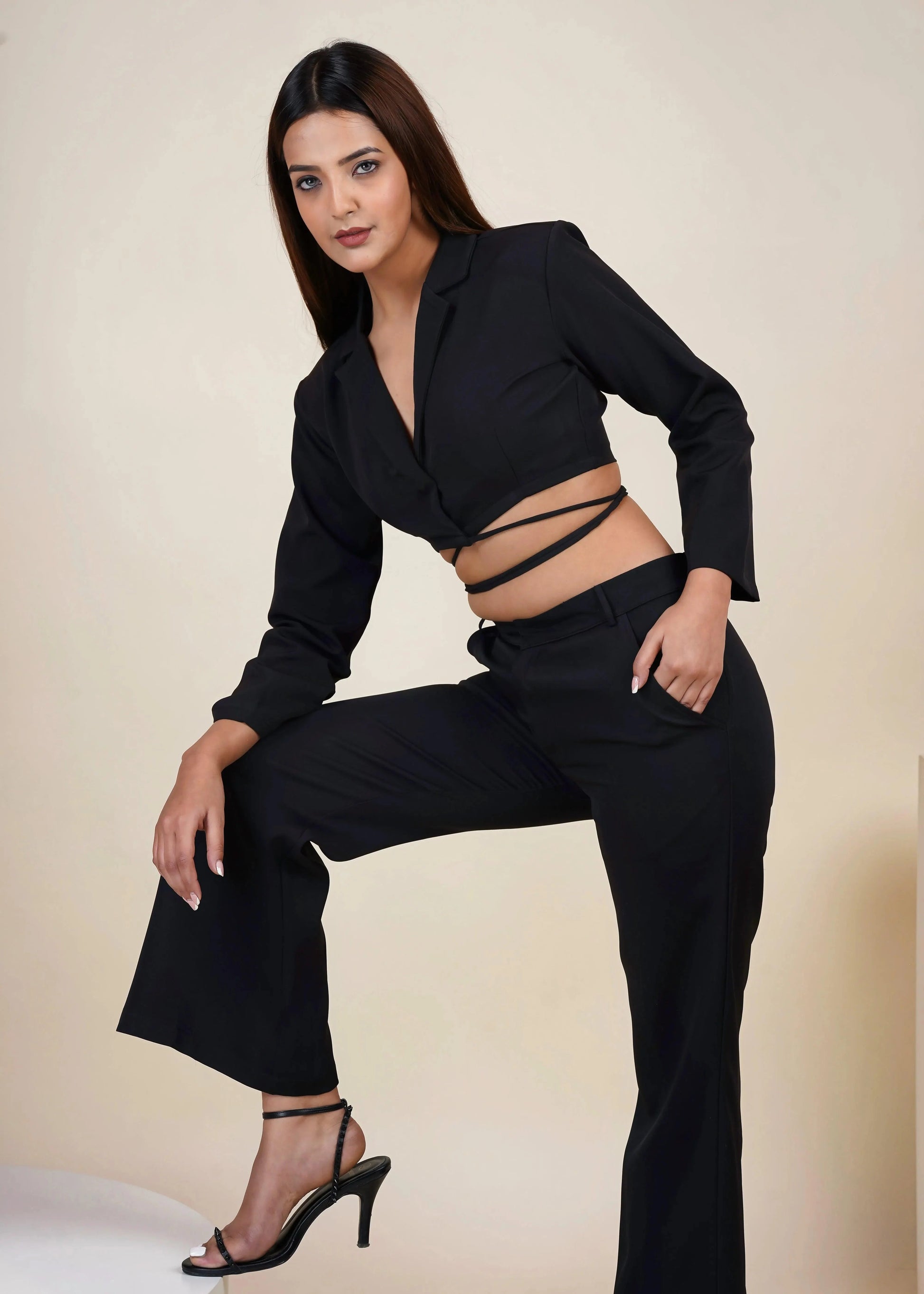 BLACK CROPPED TIE STRING BLAZER CO-ORD SET WITH FLARED PANT - Womenue