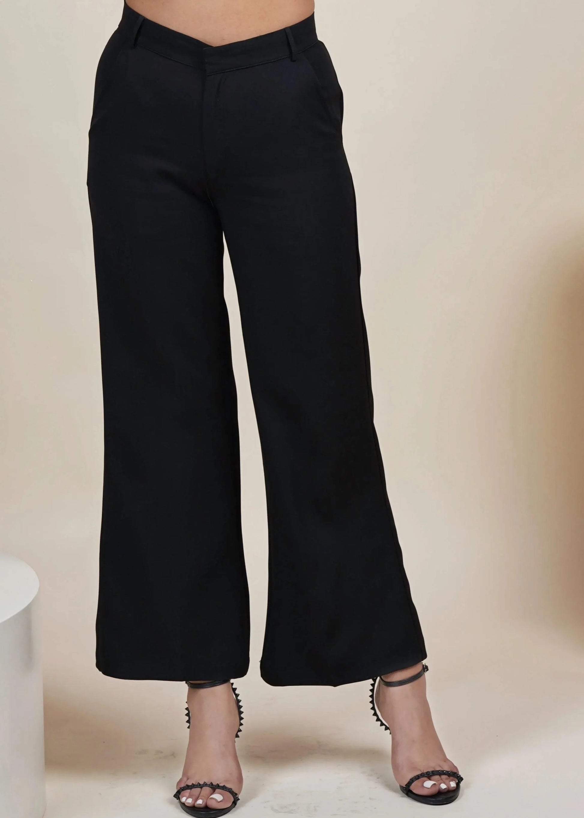 BLACK CROPPED TIE STRING BLAZER CO-ORD SET WITH FLARED PANT - Womenue