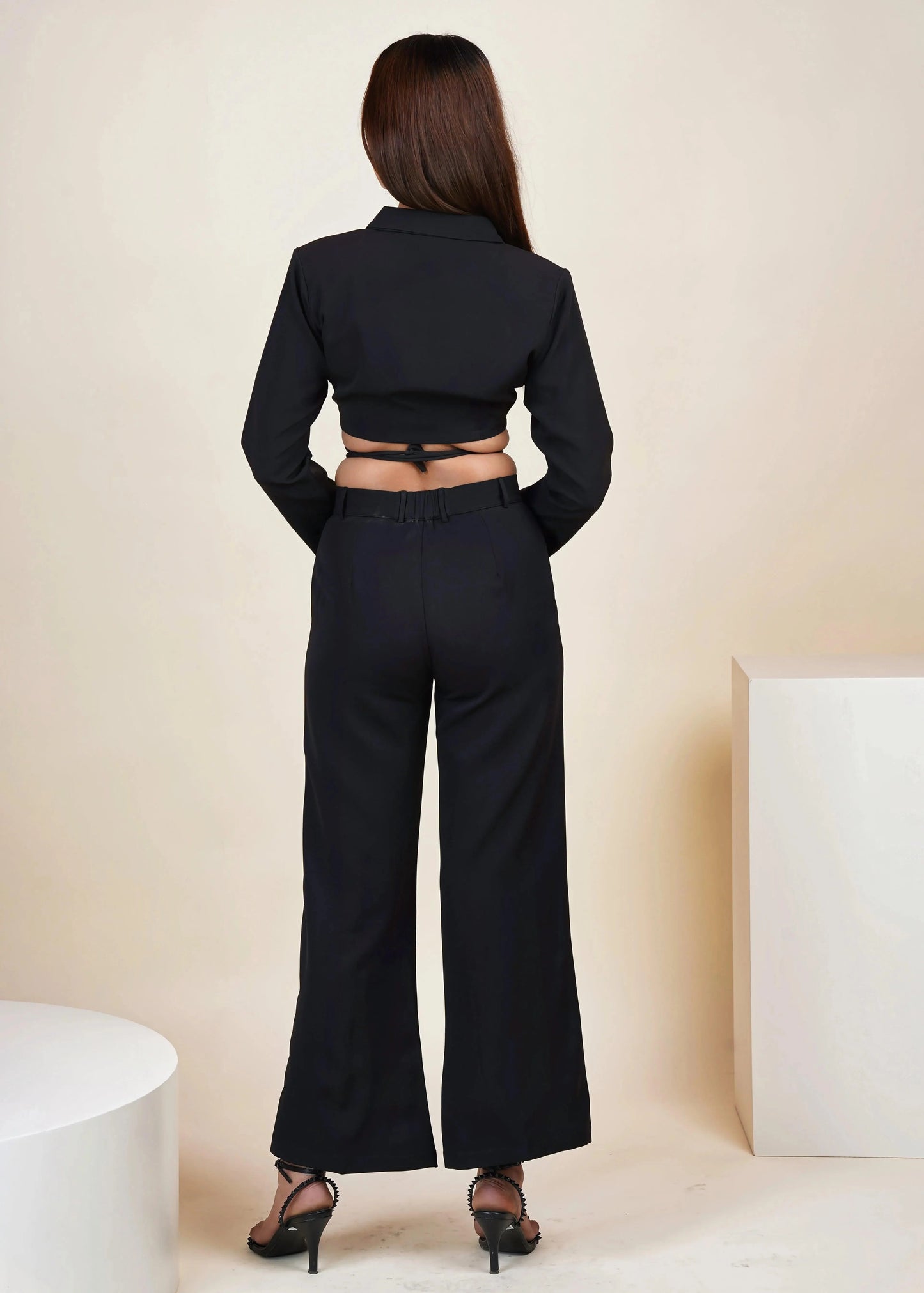 BLACK CROPPED TIE STRING BLAZER CO-ORD SET WITH FLARED PANT - Womenue
